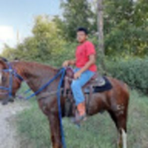 Meet your Posher, Dustin